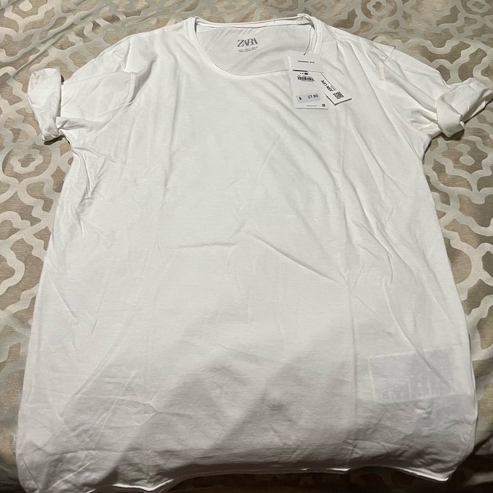 ZARA white tee!